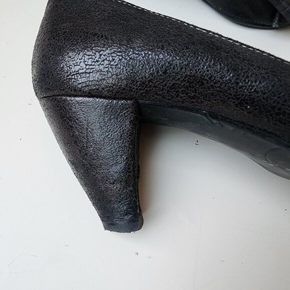 Vera Pelle charcoal grey heels with bow - Picture 7 of 9